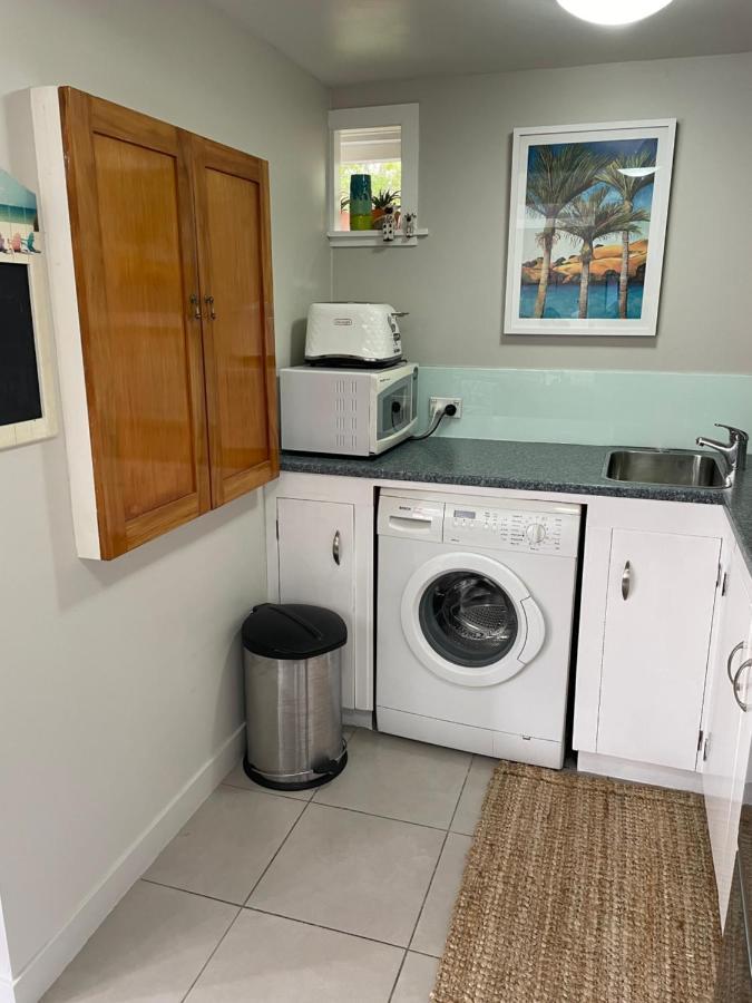Whitby Studio - Mairangi Bay Beach โอ๊คแลนด์ ภายนอก รูปภาพ