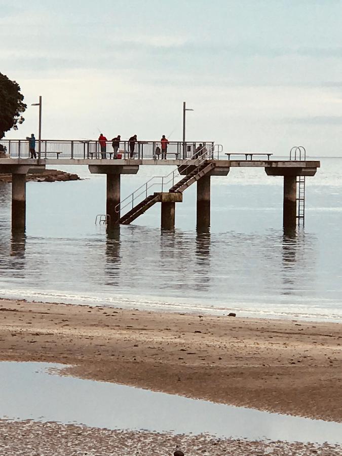 Whitby Studio - Mairangi Bay Beach โอ๊คแลนด์ ภายนอก รูปภาพ